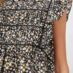 Budget 🔥 Rails Filomena Flutter Sleeves Top in Floral for 👩 women 🎁