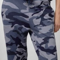 Best deal 💯 Rails Oakland Jogger in Blue Indigo Camo for 👩 women ✔️ -Rails Sales Store 4128d9e31607435ea284830ee8f59af9 1080x
