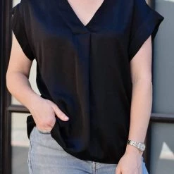 Hot Sale 😉 Rails Nala Top In Black for 👩 women 🥰