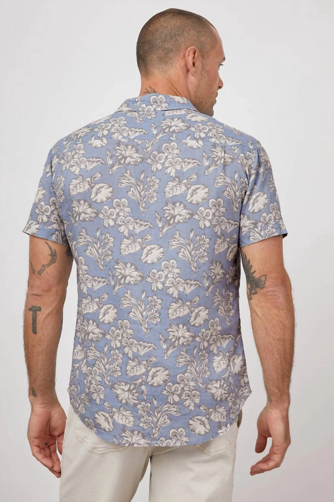 Best deal π Rails Carson Short Sleeve Button Down π Shirt in Rustic Flower for men βοΈ 2 Best deal π Rails Carson Short Sleeve Button Down π Shirt in Rustic Flower for men βοΈ - Image 2