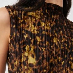 Top 10 ✔️ Rails Trea Accordion Pleat Sleeveless Top in Tortoise for 👩 women ✔️ -Rails Sales Store 603b6eb7710a47da91f86a8b96167121 1080x