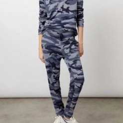 Best deal 💯 Rails Oakland Jogger in Blue Indigo Camo for 👩 women ✔️