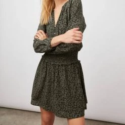 Best deal π€© Rails Jasmine Batik Cheetah π Dress in Olive Batik Cheetah for π© women βοΈ 6 Best deal π€© Rails Jasmine Batik Cheetah π Dress in Olive Batik Cheetah for π© women βοΈ -Rails Sales Store c6f1d067e0a64de2b566d8a6742cea72 53be5f0d 71fb 4f48 9a3d 75451f497384 1080x