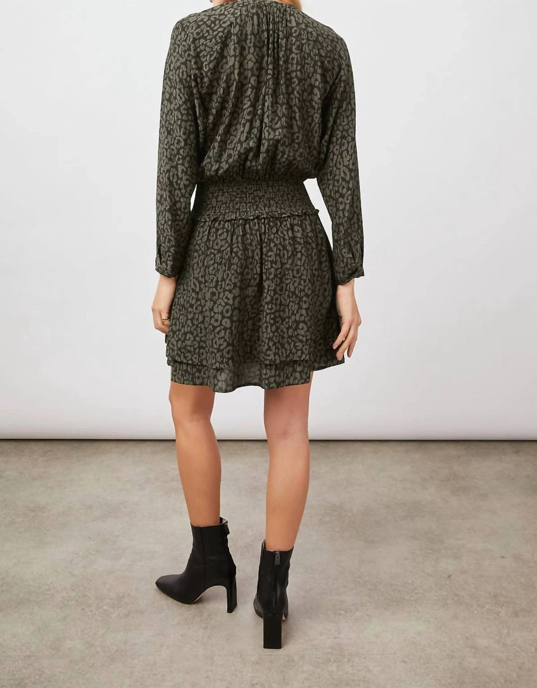 Best deal π€© Rails Jasmine Batik Cheetah π Dress in Olive Batik Cheetah for π© women βοΈ 2 Best deal π€© Rails Jasmine Batik Cheetah π Dress in Olive Batik Cheetah for π© women βοΈ - Image 2